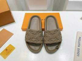 Picture of Louis Vuitton Slippers _SKULVsz35-45XJ0130347